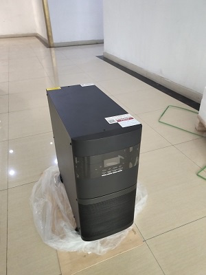 ups不间断电源设备